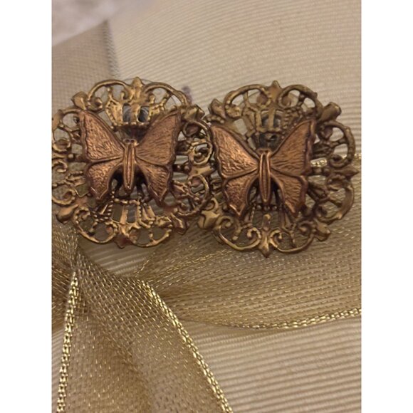 Vintage Butterfly Filigree Earrings Gold Tone Boho 70s 80s Nature Studs - Picture 1 of 8